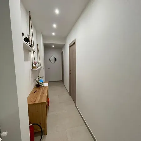 Bed & Breakfast Almarosa House